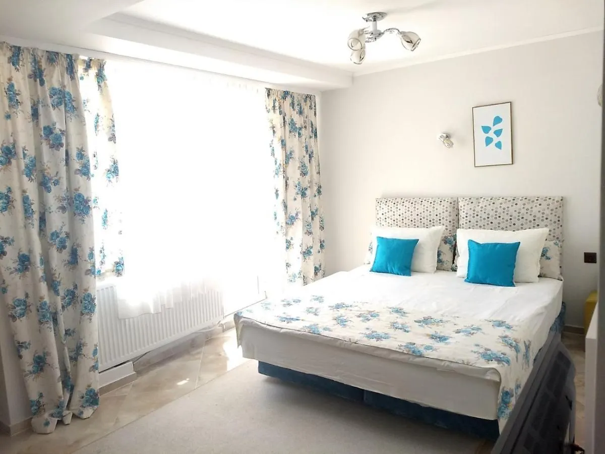 White Rose Guest Rooms Burgas 2*,  Bulgarien