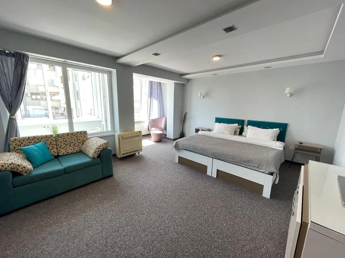 Отель White Rose Guest Rooms Бургас