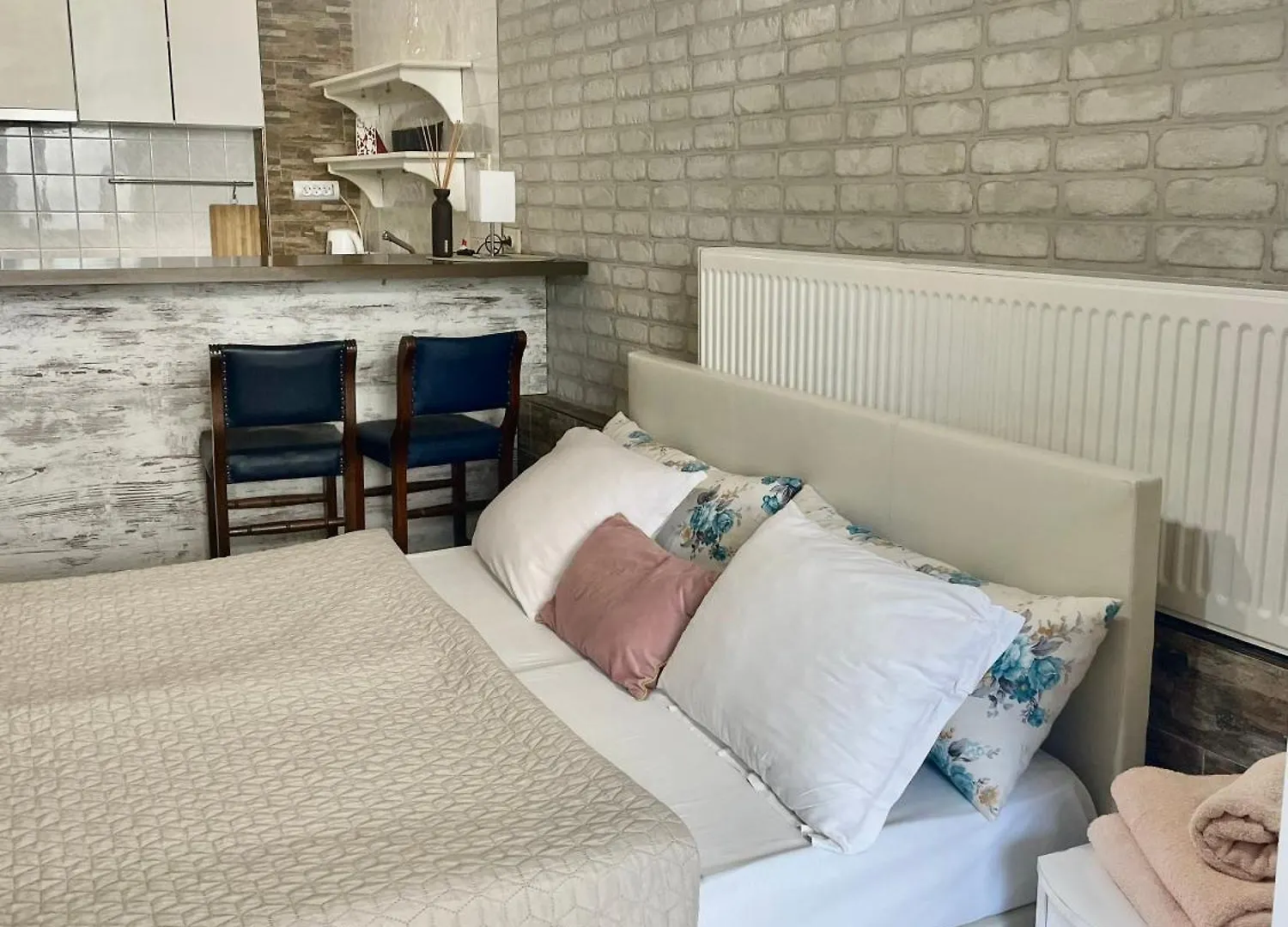 White Rose Guest Rooms Бургас